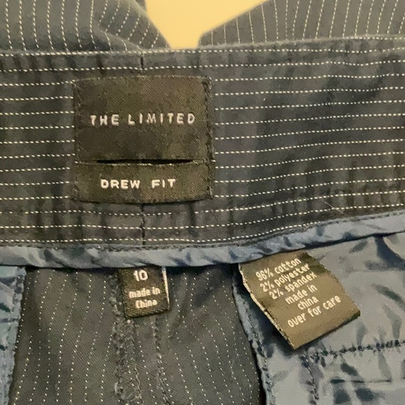 The Limited DREW FIT Women’s Navy Pinstripe Capri Size 10 - Picture 7 of 10